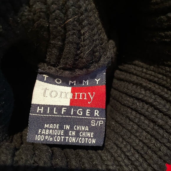 *90s aesthetic* Tommy Hilfiger Turtleneck … - Picture 4 of 7